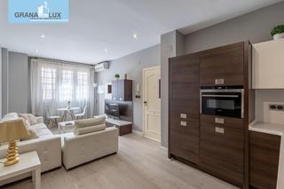 Appartement  Calle san isidro. Pleno centro de granada