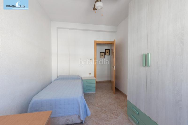 Foto ab9524ab-1bdb-4866-8241-9a79bdb47016. Piso estupendo piso junto al metro en Maracena