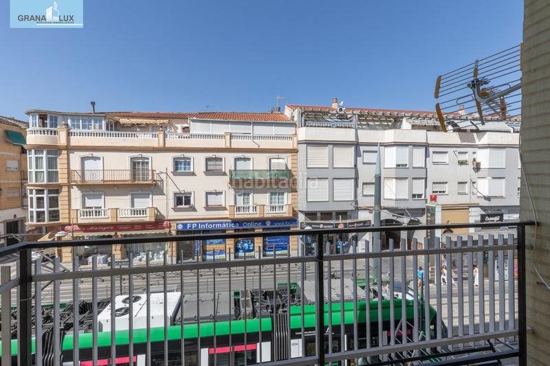 Foto b1ecc667-2bdd-4dac-be35-240cd7843328. Piso estupendo piso junto al metro en Maracena