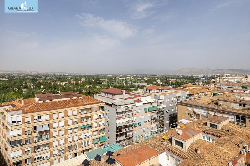 Foto e70e6a6c-051e-47a5-af63-91c5fdb5e124. Piso  en Camino de Ronda con vistas inmejorables. en Granada