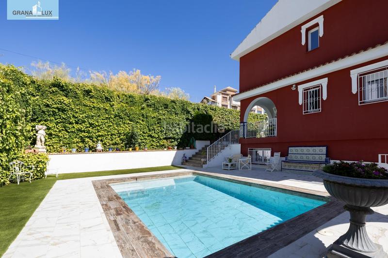 Foto 42887fda-68e8-4c65-a811-a8da22dd38d5. Chalet  independiente en urbanización los pinillos en Pinos Genil