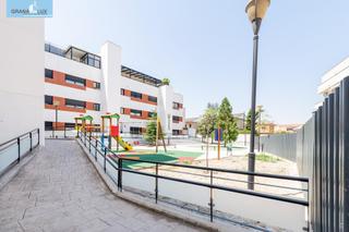 Pis a Calle vicar 2. Precioso piso en santa fe con espectacular terraza.