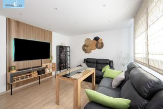Maison  Calle de andrés segovia. Vivienda totalmente reformada en el centro de armilla, lista par