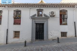 Edifici  Del pescado 5. Edificio en venta junto al salón
