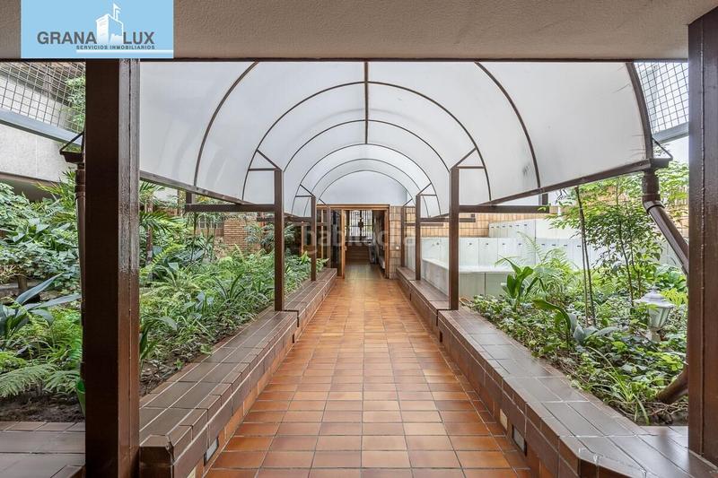 Foto 3a87cb72-fc52-419f-8a8d-48bfb54765a5. Piso  en avda. constitución en Plaza de Toros Granada