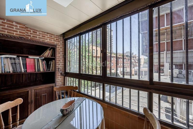 Foto 45d983d5-bb03-4fb9-b8ea-cf85d1eb87c5. Piso  en avda. constitución en Plaza de Toros Granada