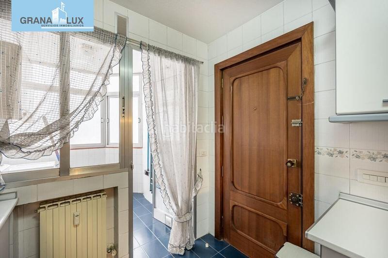 Foto 8a69632f-6423-42a7-8227-ef907c7a09e8. Piso  en avda. constitución en Plaza de Toros Granada