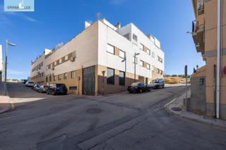 Piso  Calle de andrés segovia. Oportunidad en las gabias  vivienda lista para entrar a vivir.