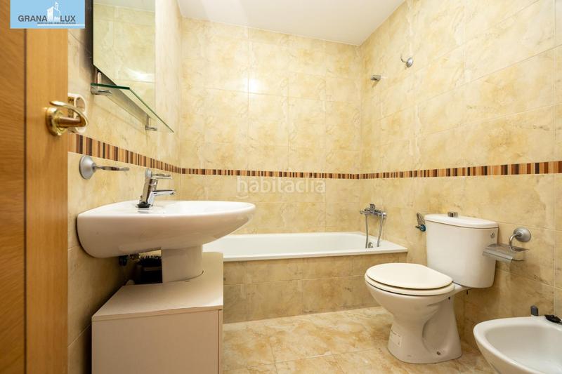 Foto 0efbfef2-4e59-4d07-952e-c7056561fd5d. Pis amb calefacció aparcament piscina a San Francisco - El Chorrillo Gabias (Las)