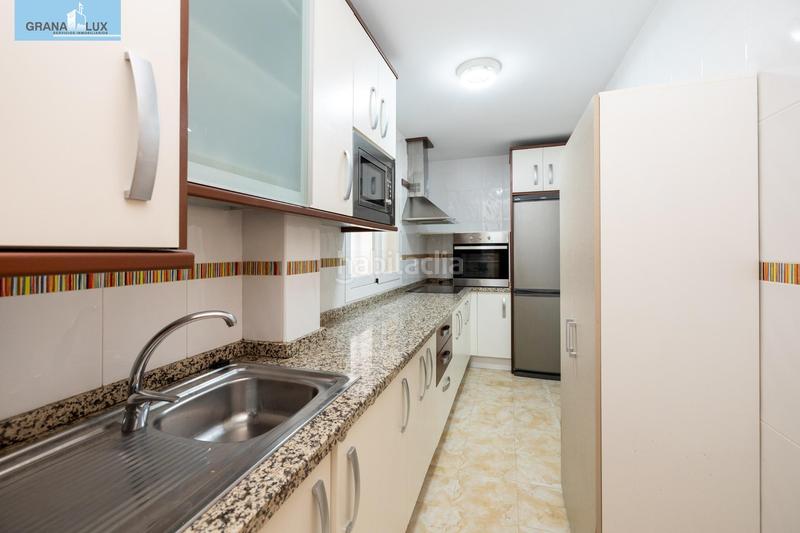 Foto 1ab028ef-3556-4077-b670-2be746f2240e. Pis amb calefacció aparcament piscina a San Francisco - El Chorrillo Gabias (Las)