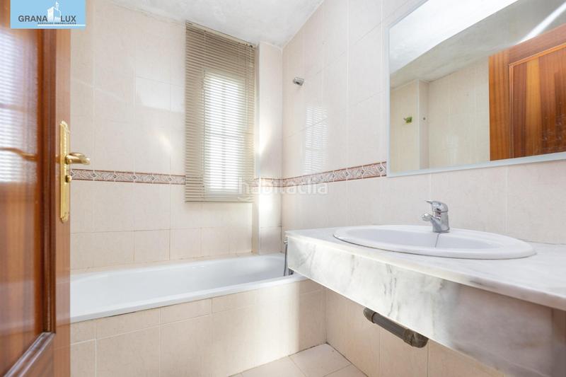 Foto 595cd082-8ca4-4175-9176-81575a3c4499. Chalet  con gran parcela y piscina en loma verde, en Albolote