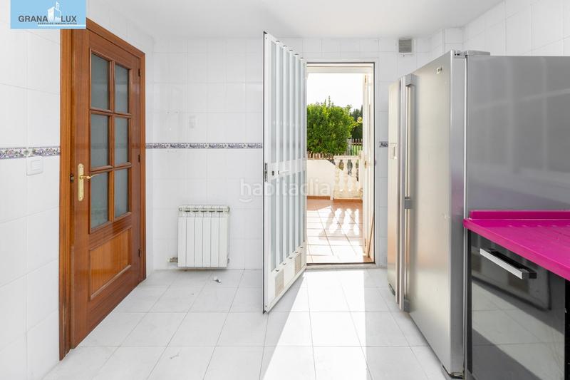 Foto c9517d66-2cd2-4066-ba60-49f6607ebaef. Chalet  con gran parcela y piscina en loma verde, en Albolote
