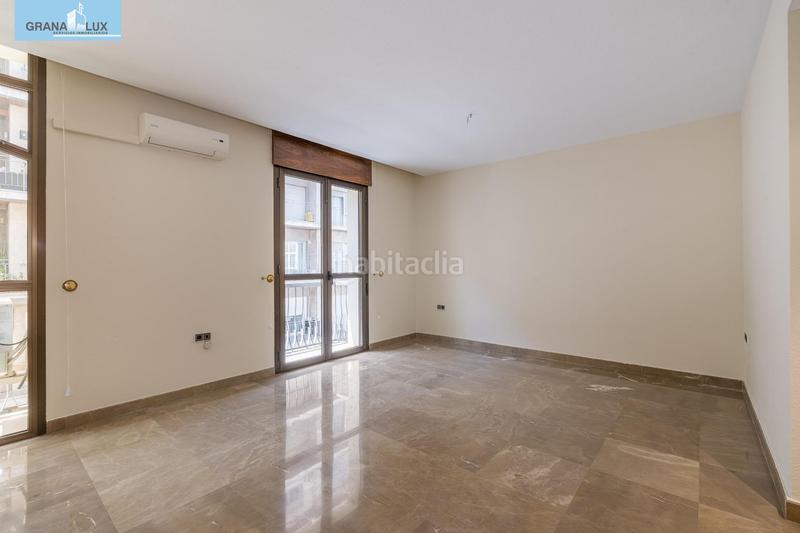 Foto 3e59e26c-26a3-4249-9062-6918b6e3a87d. Piso fantastico piso en angel ganivet en San Matías - Realejo Granada