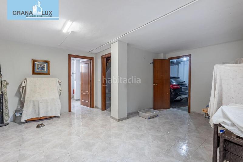 Foto 79f68a70-6962-46e6-896b-15f06339e3aa. Casa  adosada con piscina en Santa Fe
