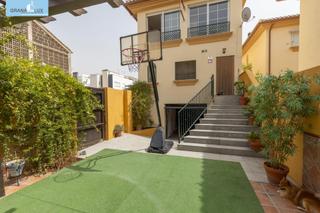Xalet  Calle del poleo. Exclusiva casa independiente en el chaparral, albolote. una joya