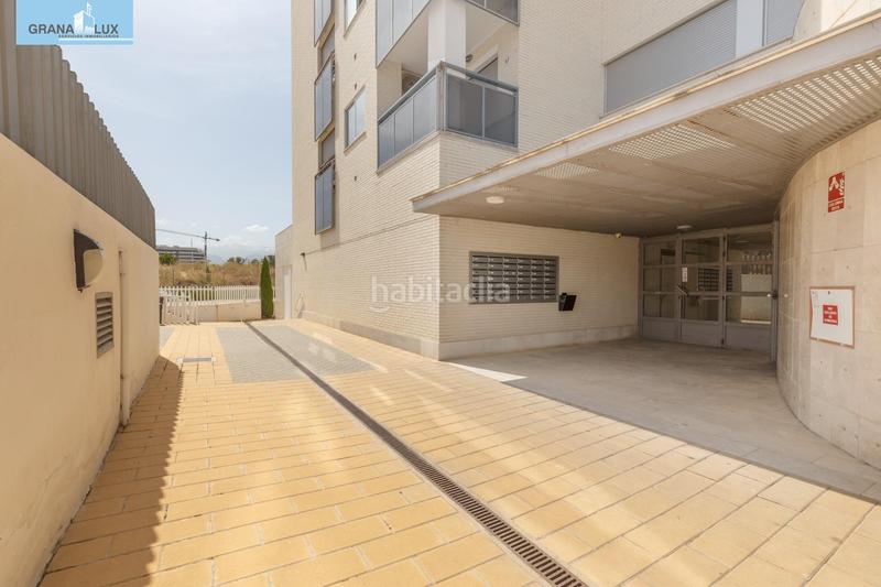 Foto 15b9f0ee-82af-4da9-858d-0a05199eacc7. Piso fantástica vivienda con terraza junto al gimnasio we! en Granada