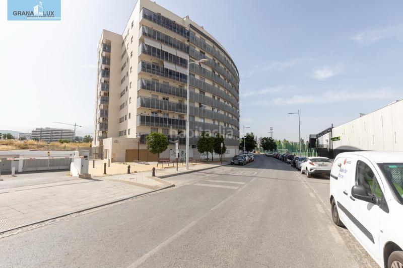 Foto 47e456f7-52c0-4ba8-a3a6-0259fb78ff42. Piso fantástica vivienda con terraza junto al gimnasio we! en Granada