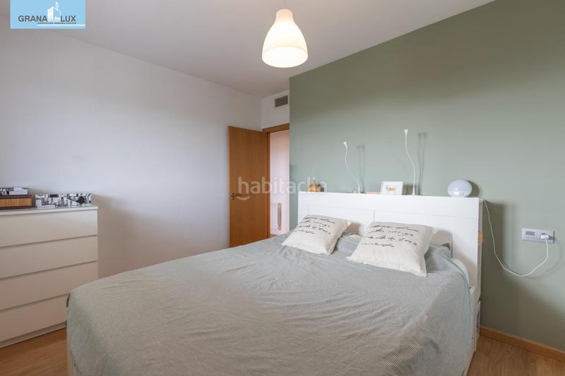 Foto 86167e6e-1394-4fa1-b52a-16202dde2d9a. Piso fantástica vivienda con terraza junto al gimnasio we! en Granada