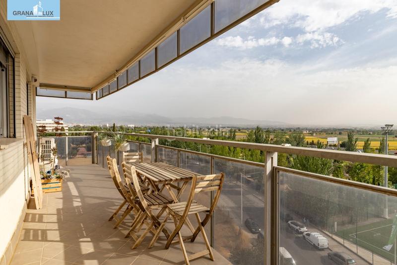 Foto b2f04d0d-7251-47a6-b263-de3dace28632. Piso fantástica vivienda con terraza junto al gimnasio we! en Granada