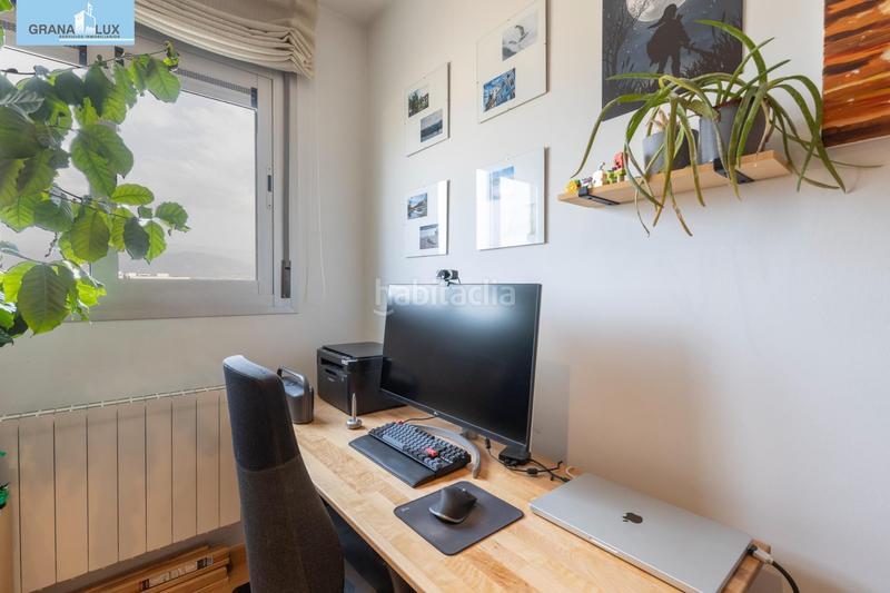 Foto b6cba273-a24d-43e6-b376-bb70f52c1ca9. Piso fantástica vivienda con terraza junto al gimnasio we! en Granada