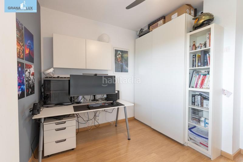 Foto f89673e9-0fc0-4d3a-b77a-b567307abed5. Piso fantástica vivienda con terraza junto al gimnasio we! en Granada