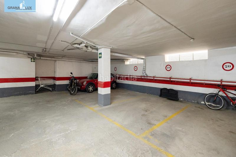 Foto ab3d3e50-1bd6-4ab4-a776-8d1f184fddd5. Posto auto in Barrio de Zaidín Granada