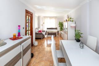 Casa adossada  Calle mezquita. Adosado en armilla con excelente ubicación