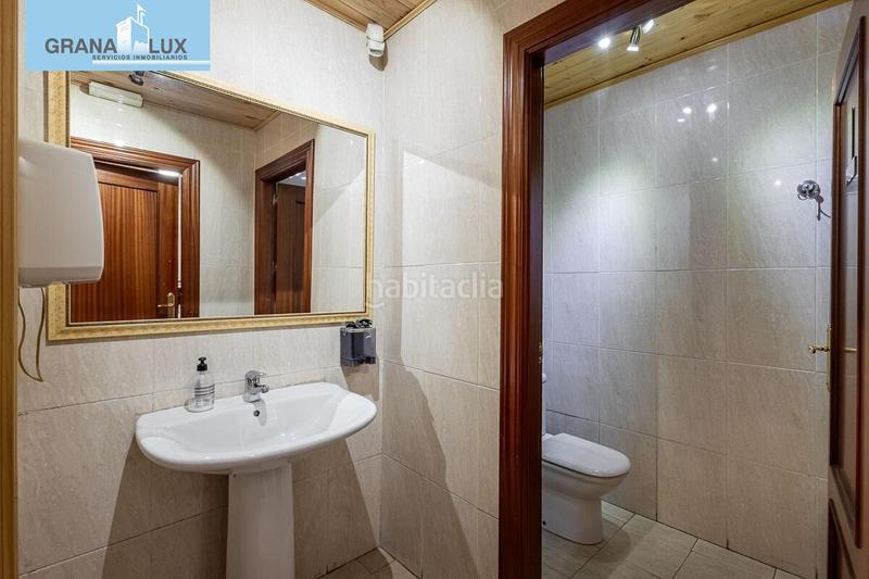 Foto 614a3727-4bc3-4abc-8f75-96786540c5d0. Local comercial a San Matías - Realejo Granada