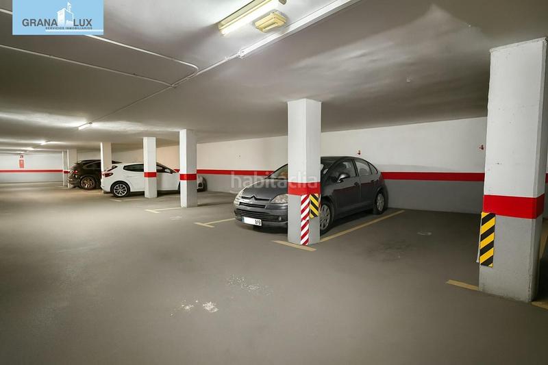 Foto ce012c38-8ae9-4b42-b0ae-3e36578b6b8d. Aparcament cotxe a Centro - Sagrario Granada