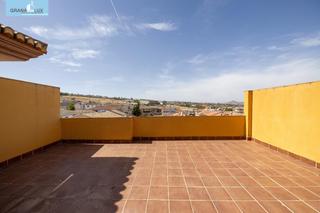Attique  Calle eras altas. Ático luminoso con gran terraza en la zubia y plaza de garaje