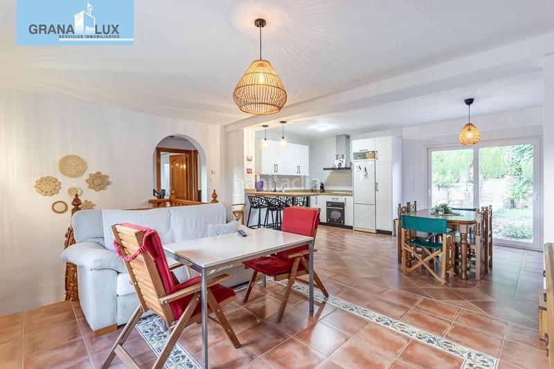 Foto a7445519-bd15-479b-8ba3-9bade888d667. Xalet amb calefacció aparcament piscina a Padul