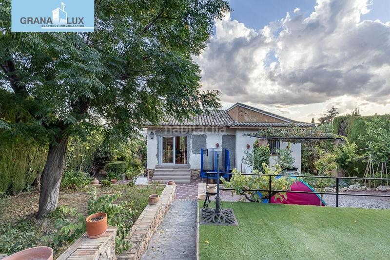 Foto c15ba955-719c-4414-a5f8-fcd649fa6192. Xalet amb calefacció aparcament piscina a Padul