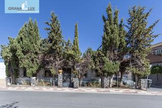 Terreno residencial en Polideportivo. Magnifico terreno urbano en esquina con la orientacion ideal en