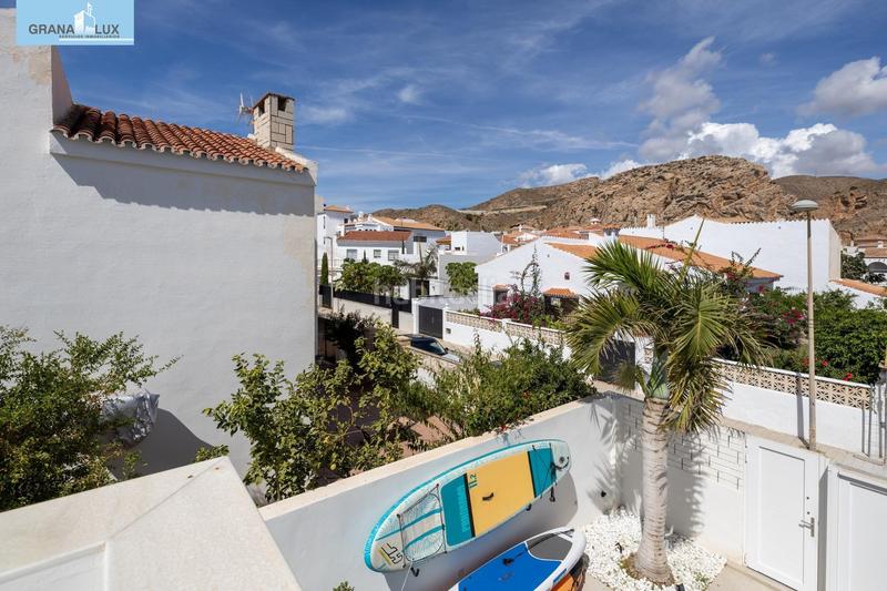 Foto 135fc4cc-aea5-41de-b547-50619b667cf6. Chalet in Calahonda - Carchuna Motril