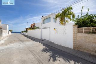 Xalet  Calle orquídea. Exclusivo chalet a solo 20 metros de la playa de calahonda.