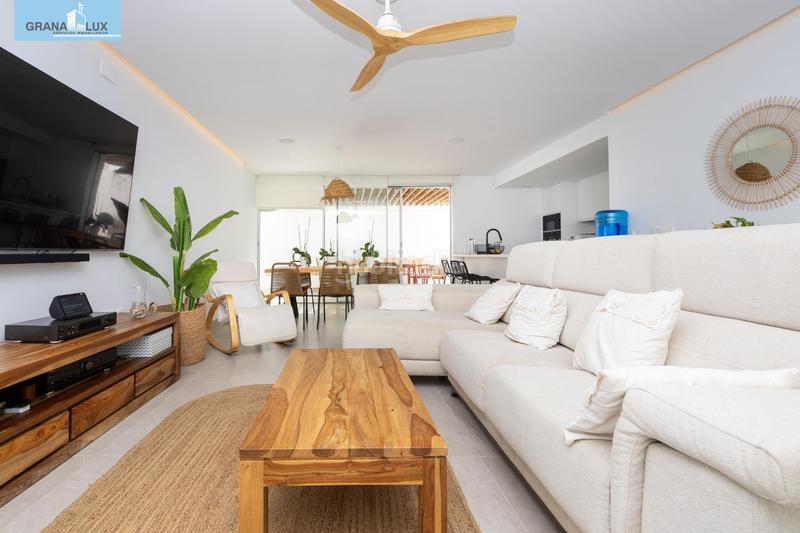 Foto 7bf219f4-7f5e-4cf0-b41f-7800f3f7ffd6. Chalet in Calahonda - Carchuna Motril