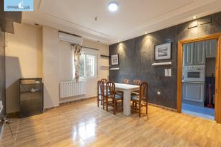 Appartement à Cúllar Vega. Centrico piso en cullar vega de dos dormitorios.