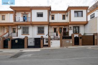 Casa adossada  Calle de pedro antonio alarcón. Oportunidad!!  maravillosa casa adosada en las gabias 3dorm, 2 b