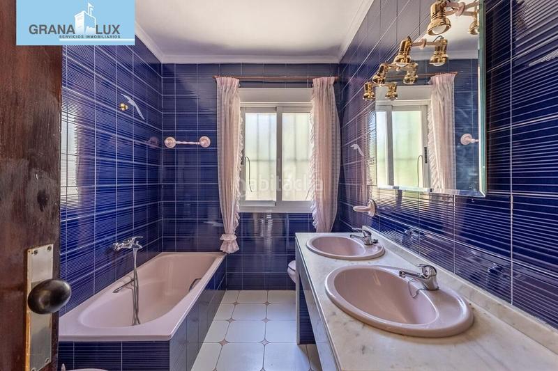 Foto 3a52a65a-ba8b-404f-bcab-dc69a4ea6ebc. Chalet con parcheggio piscina in La Zubia Ciudad Zubia (La)