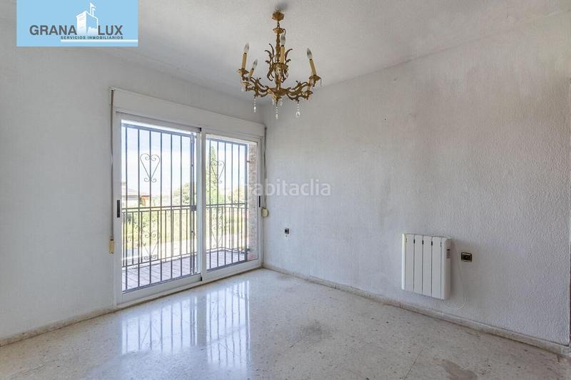 Foto 80781fc7-da1c-4d0a-838b-65d6a592b98b. Chalet con parcheggio piscina in La Zubia Ciudad Zubia (La)