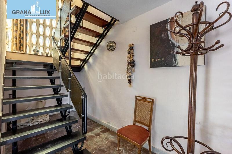 Foto fe16c6b7-6ffc-43dc-9a2f-d82b093dec07. Chalet con parcheggio piscina in La Zubia Ciudad Zubia (La)