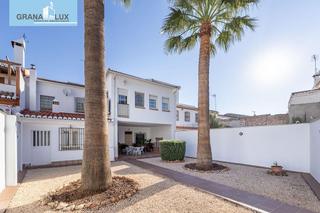 Haus  Calle del hierro. Casa con gran patio en las gabias