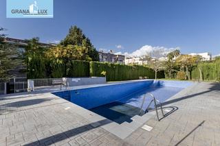 Rez-de-chaussée  Avenida de las acacias. Fantástico piso en urbanización loma verde con 3 habitaciones, t