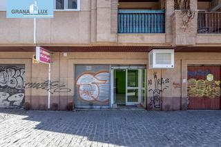 Locale commerciale in Calle Doctor Azpitarte