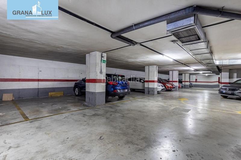 Foto 0348eef3-ff6b-49b2-aad8-46deee03311e. Pis amb calefacció aparcament a Rosaleda - Juventud Granada