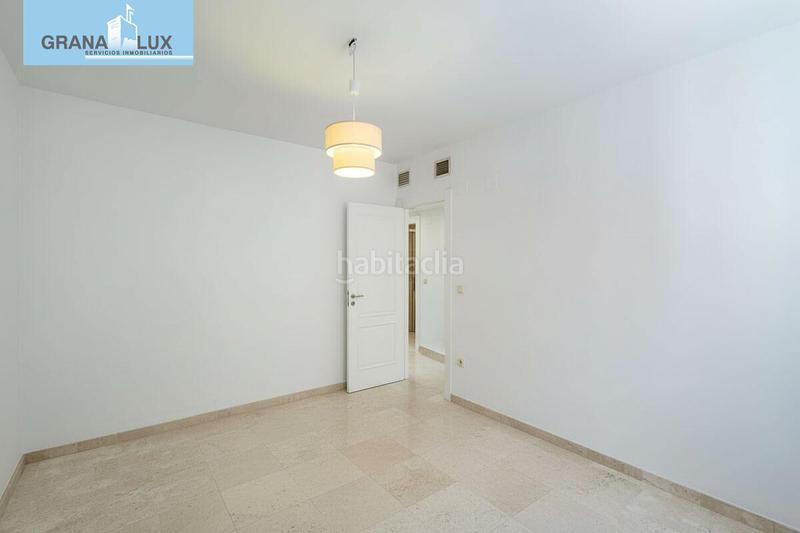 Foto 5b4a6406-e6d6-4eee-a275-6cd0d3294885. Pis amb calefacció aparcament a Rosaleda - Juventud Granada