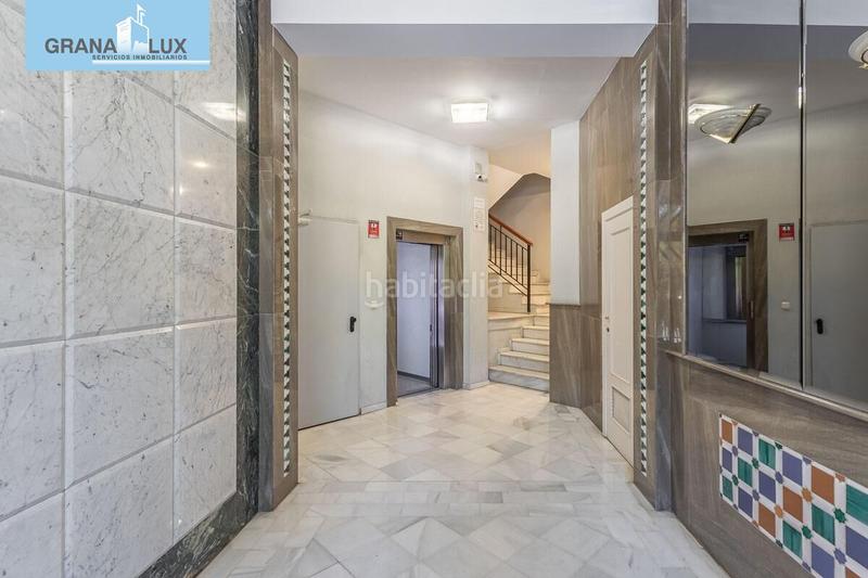 Foto b78ef106-a953-44d0-82f7-0ea90d6e1cd7. Pis amb calefacció aparcament a Rosaleda - Juventud Granada