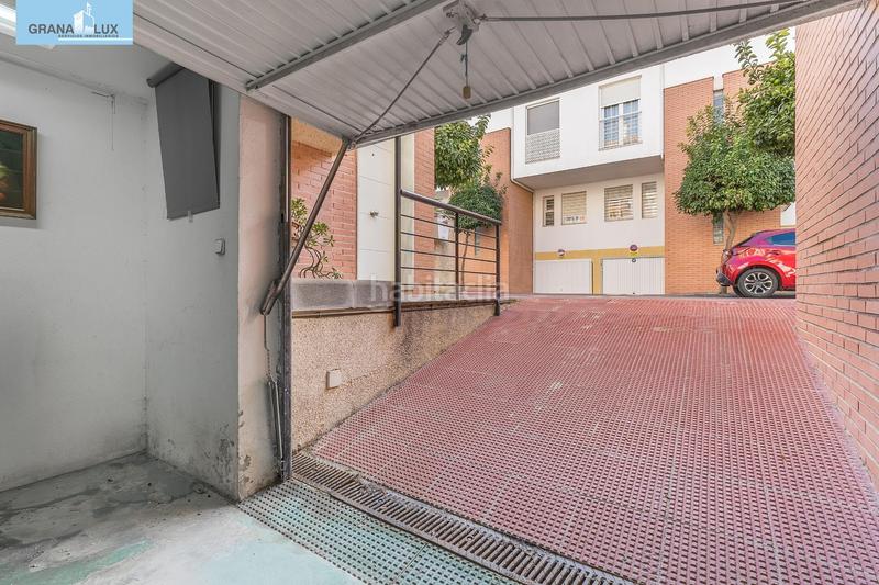 Foto fed6ea63-da63-4d91-8356-86e1b81b05d0. Reihenhaus mit heizung parking in San Miguel Armilla