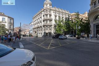 Autoparkplatz in Calle de cetti meriem 4. Plaza de aparcamiento centro de granada!!!!!!!