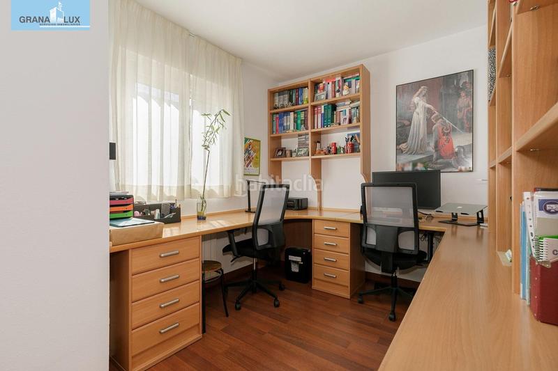 Foto 33cdd6ac-84b9-4696-b9f0-9c78576af115. Dachwohnung mit heizung parking in San Miguel Armilla